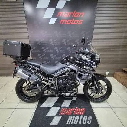 TRIUMPH TIGER 800 XR TRIUMPH TIGER 800 XR